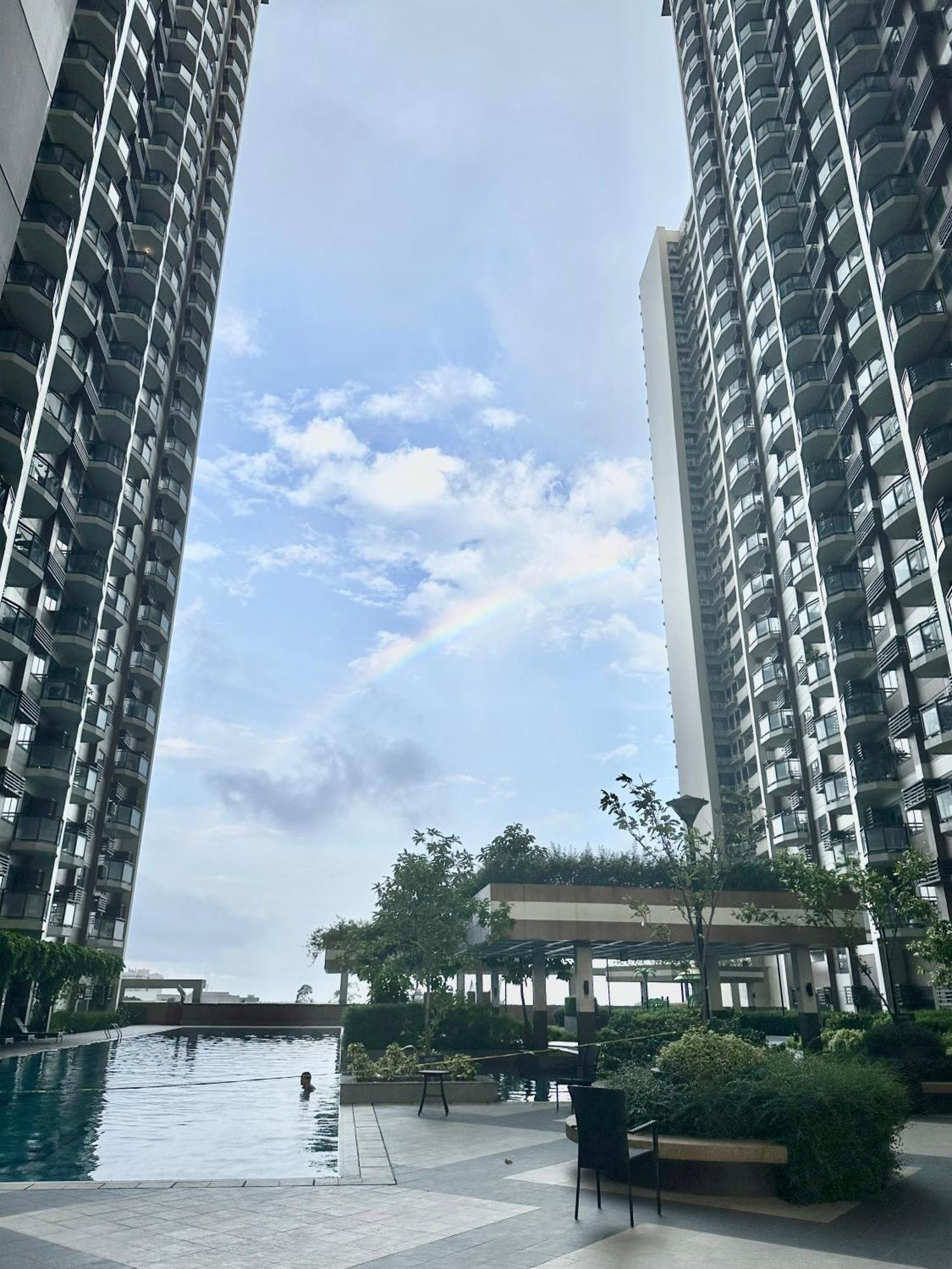 The Radiance Manila Bay Apartment Exterior foto